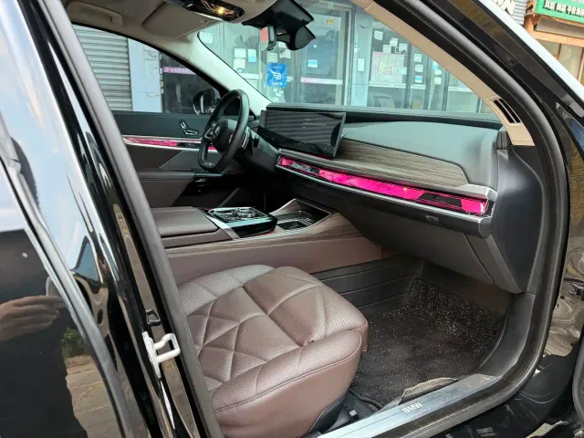 BMW 7 Series — Фото автомобиля 4