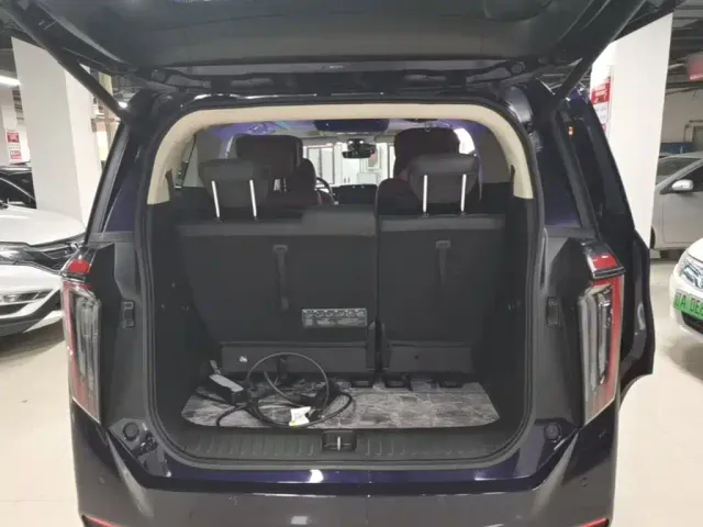 GAC Trumpchi E9 — Фото автомобиля 18