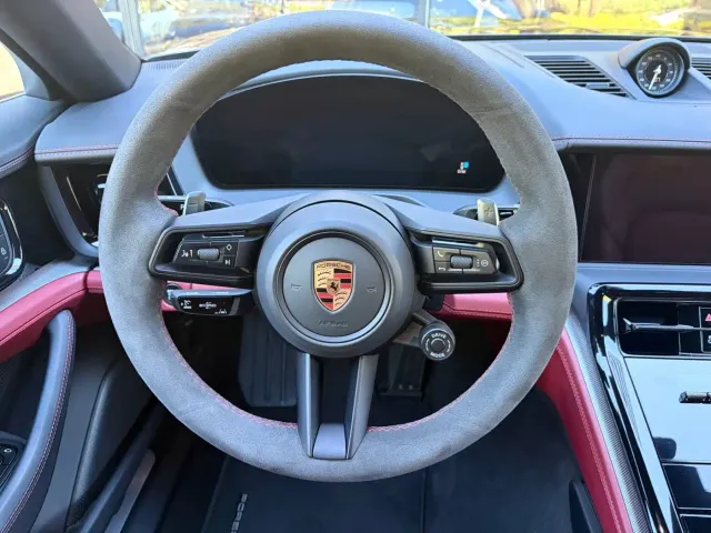 Porsche Panamera — Фото автомобиля 16