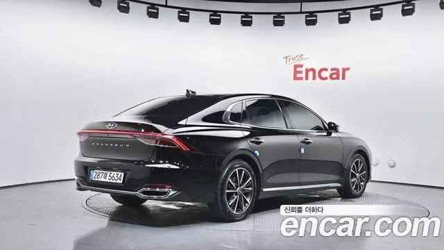 Hyundai Grandeur Новый Grandeur IG — Фото автомобиля 2