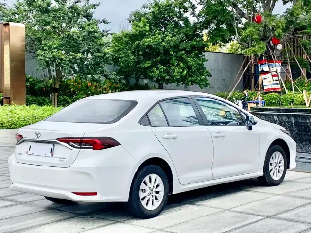 Toyota Corolla — Фото автомобиля 7