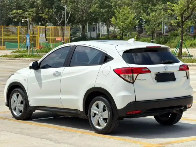 Honda Vezel — Фото автомобиля 5