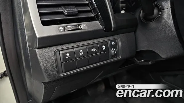 KG_Mobility_Ssangyong Rexton Новый Rexton Sport Дизель 2.2 4WD — Фото автомобиля 14