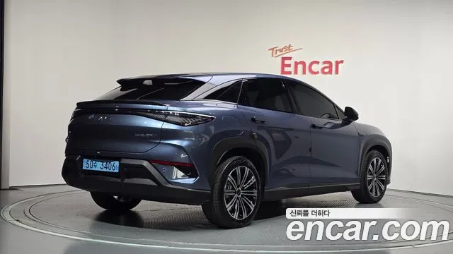 BYD Sealion 7 — Фото автомобиля 2
