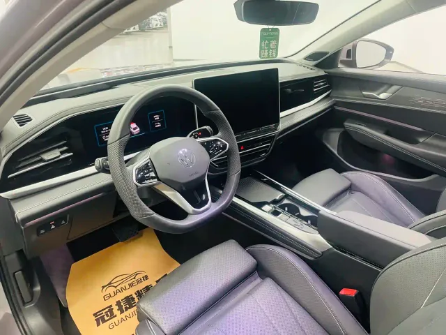Volkswagen Passat — Фото автомобиля 6