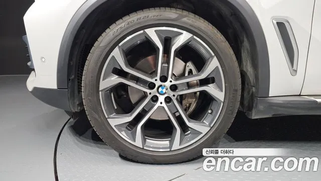 BMW X5 — Фото автомобиля 5