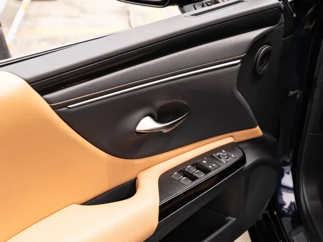 Lexus ES — Фото автомобиля 19