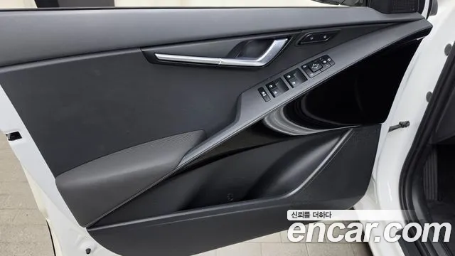 Kia Niro New — Фото автомобиля 13