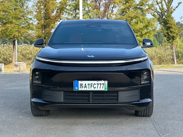 Li Auto L6 — Фото автомобиля 2