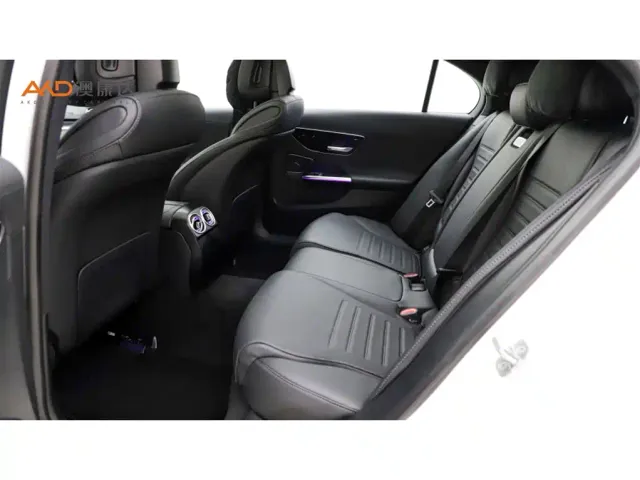Mercedes-Benz C-Class — Фото автомобиля 7