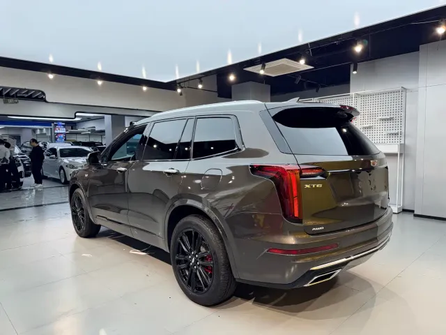 Cadillac XT6 — Фото автомобиля 4