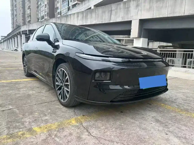 Leapmotor B01 — Фото автомобиля 3