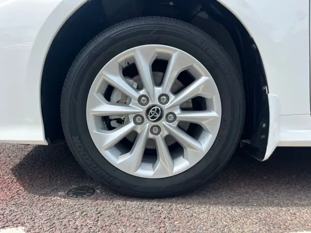 Toyota Corolla — Фото автомобиля 16