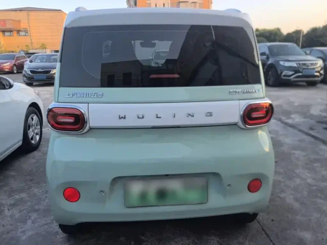 Wuling Hongguang Mini EV — Фото автомобиля 5