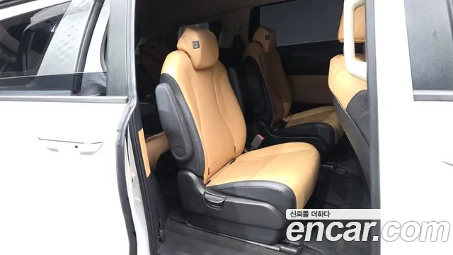 Kia Canival Carnival 4 поколение Бензин 9 мест Prestige — Фото автомобиля 7
