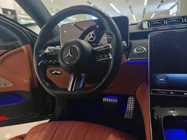 Mercedes-Benz S-Class — Фото автомобиля 8