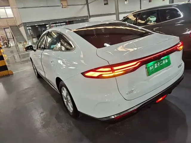 Geely Galaxy Stellar 6 — Фото автомобиля 22