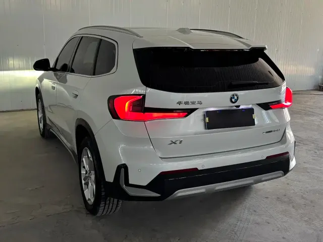 BMW X1 — Фото автомобиля 5
