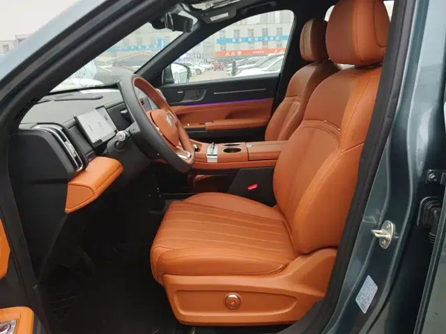 Jetour X70L — Фото автомобиля 14