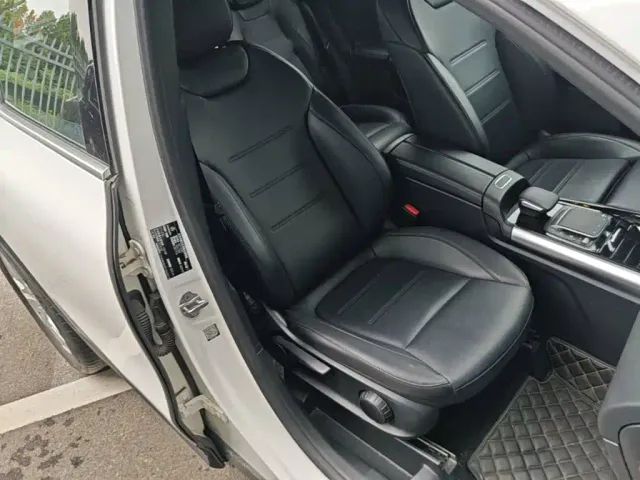 Mercedes-Benz GLA-Class — Фото автомобиля 24