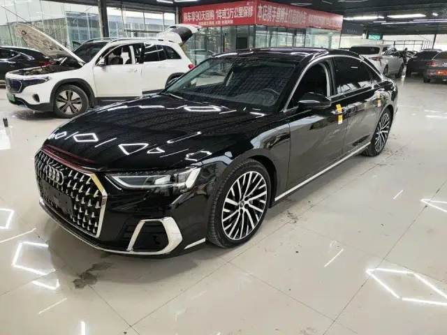 Audi A8 — Фото автомобиля 5