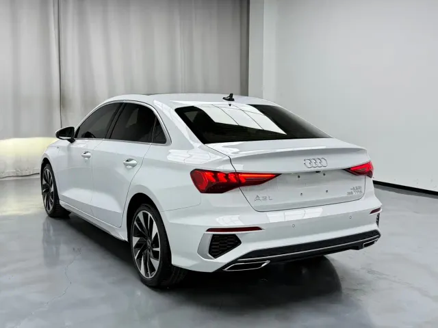 Audi A3 — Фото автомобиля 14