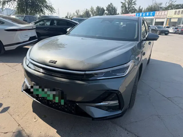 Фотография автомобиля — Geely Galaxy A7