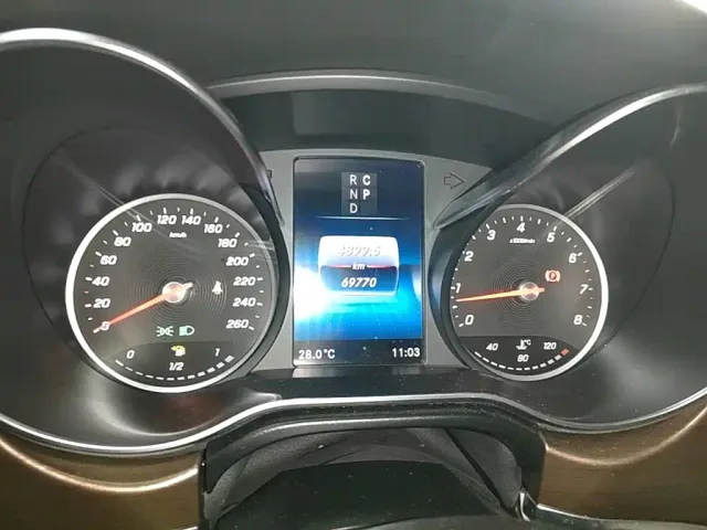 Mercedes-Benz V-Class — Фото автомобиля 17