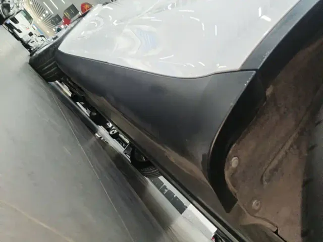 Tesla Model Y — Фото автомобиля 21