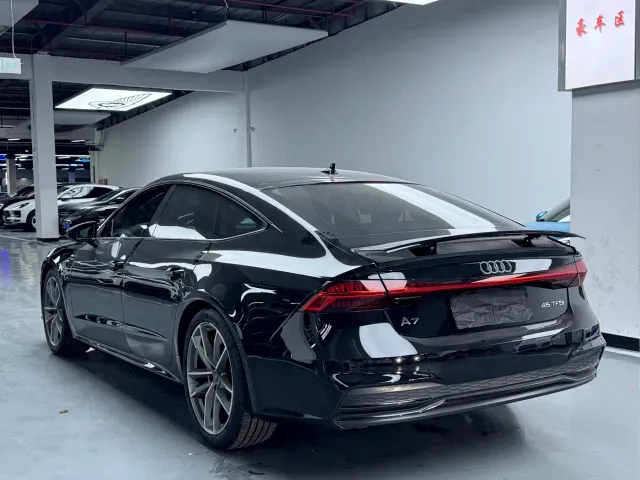 Audi A7 — Фото автомобиля 20
