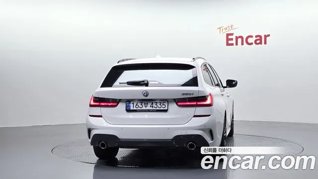 BMW 3-Series 3 серия (G20) 320i Touring M Sport — Фото автомобиля 4