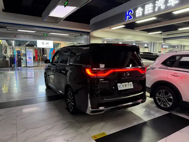 GAC Trumpchi M8 — Фото автомобиля 9