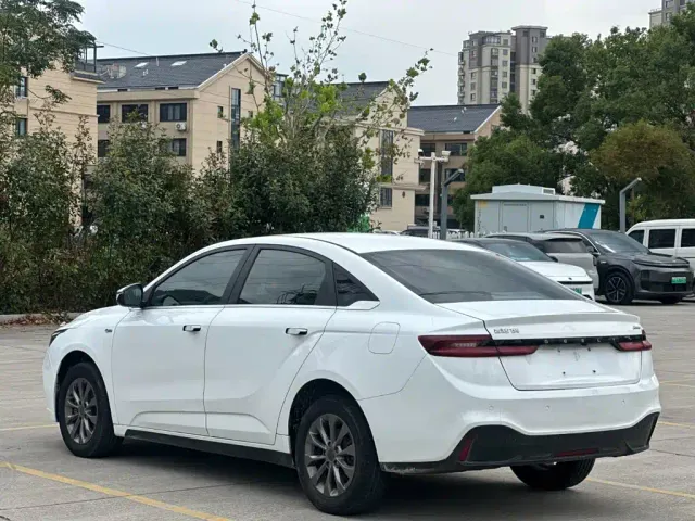 Geely Geometry A — Фото автомобиля 4