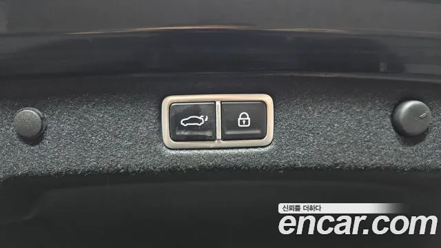 Hyundai Grandeur GN7 — Фото автомобиля 22