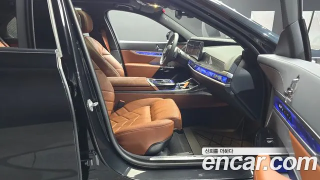 BMW 7-Series 7 серия (G70) 740i xDrive M Sport — Фото автомобиля 25