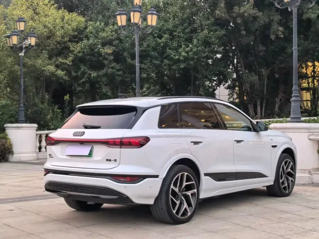 Audi Audi Q6L e-tron 2025 Model Pioneer Edition — Фото автомобиля 15