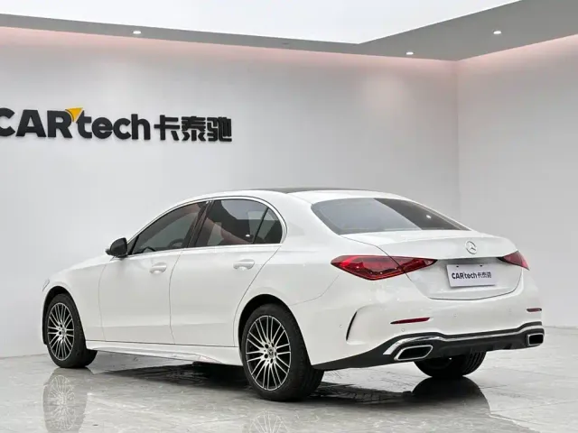 Mercedes-Benz C-Class — Фото автомобиля 3