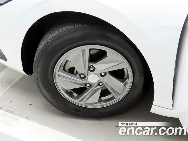 Hyundai Avante — Фото автомобиля 19