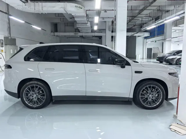 Leapmotor C10 — Фото автомобиля 4