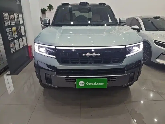 BYD FangChengBao Leopard 8 — Фото автомобиля 2