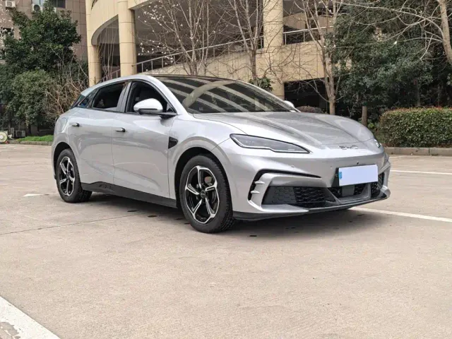 BYD Seal 06 GT — Фото автомобиля 3