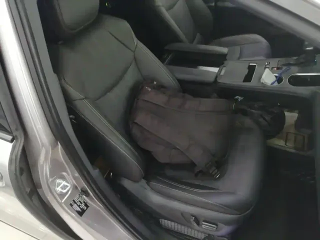 Toyota Sienna — Фото автомобиля 24