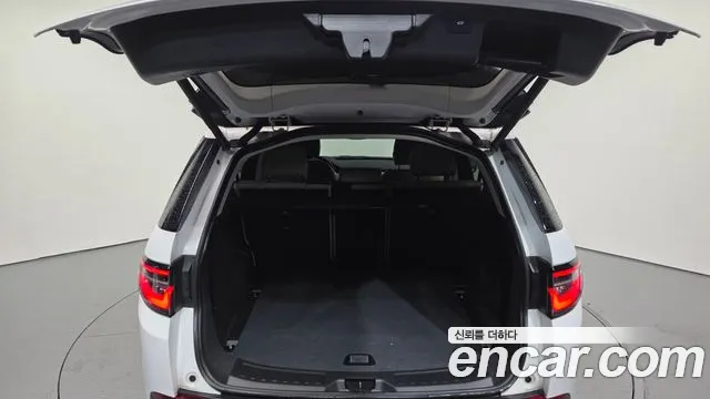 Land Rover Discovery Sport Generation 2 — Фото автомобиля 20