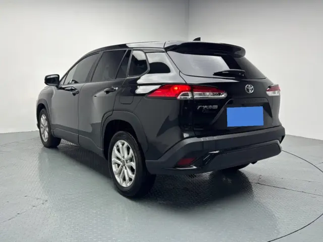 Toyota Frontlander — Фото автомобиля 13