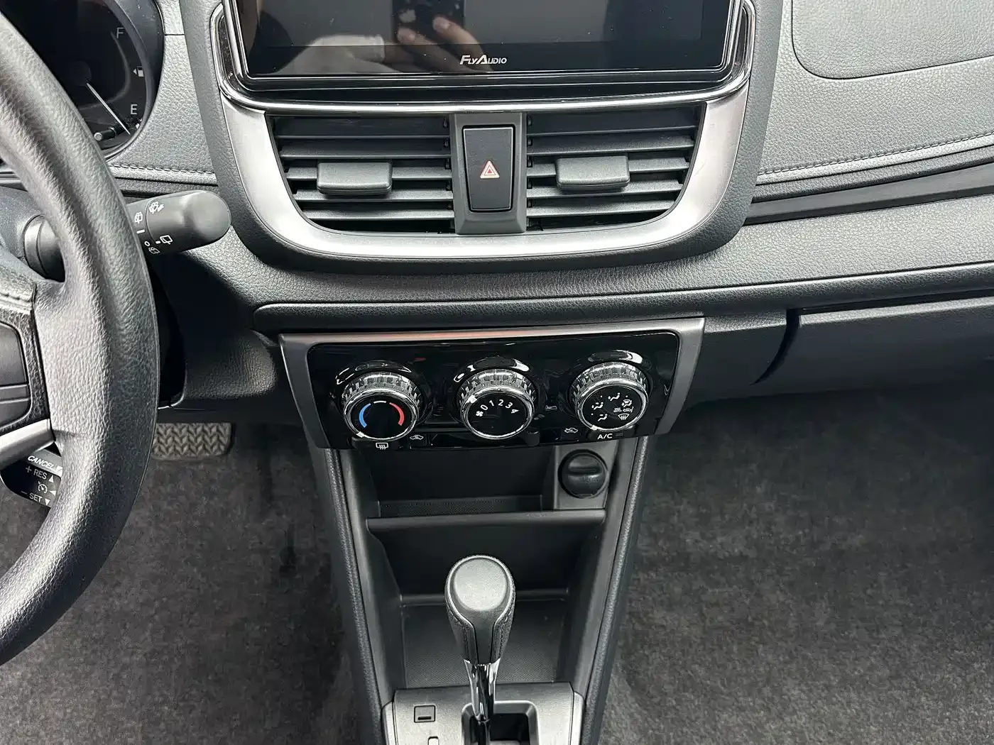 Toyota YARiS L Zhi Xuan 2022 Zhi Xuan X 1.5L CVT Luxury PLUS Edition — Фото автомобиля 13