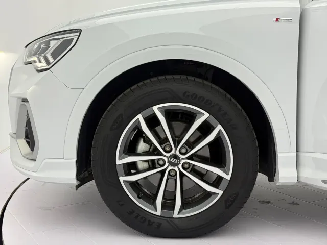Audi Q3 — Фото автомобиля 18