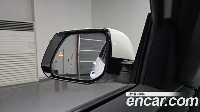 Kia Niro — Фото автомобиля 25