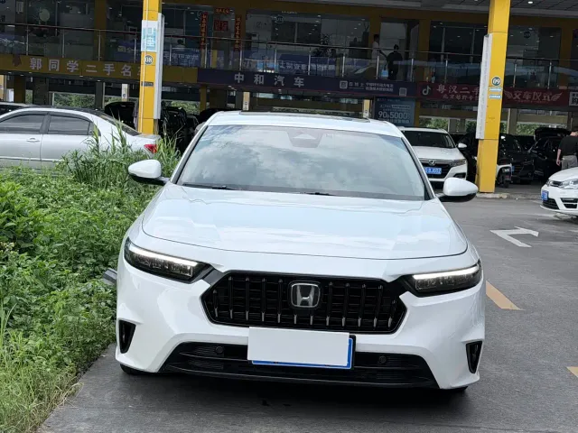 Honda Inspire — Фото автомобиля 2