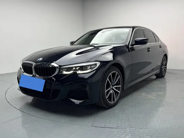 Фотография автомобиля — BMW 3 Series