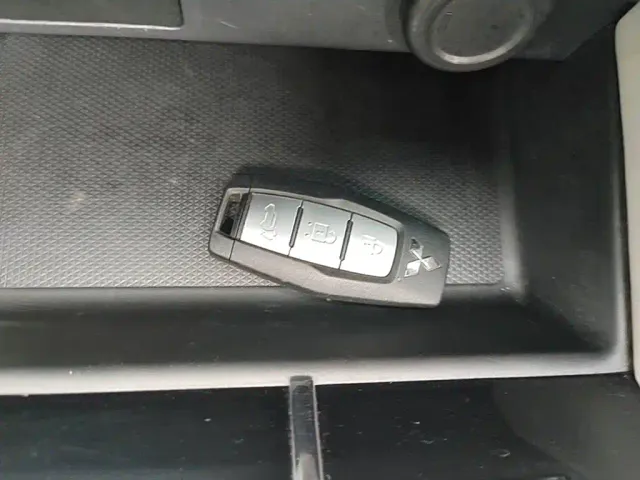Mitsubishi Outlander — Фото автомобиля 8